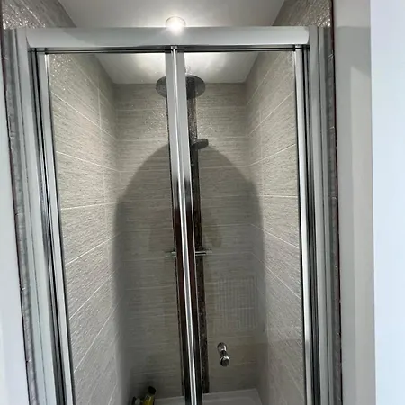 Fully Ensuite Room Kingston upon Hull Room photo